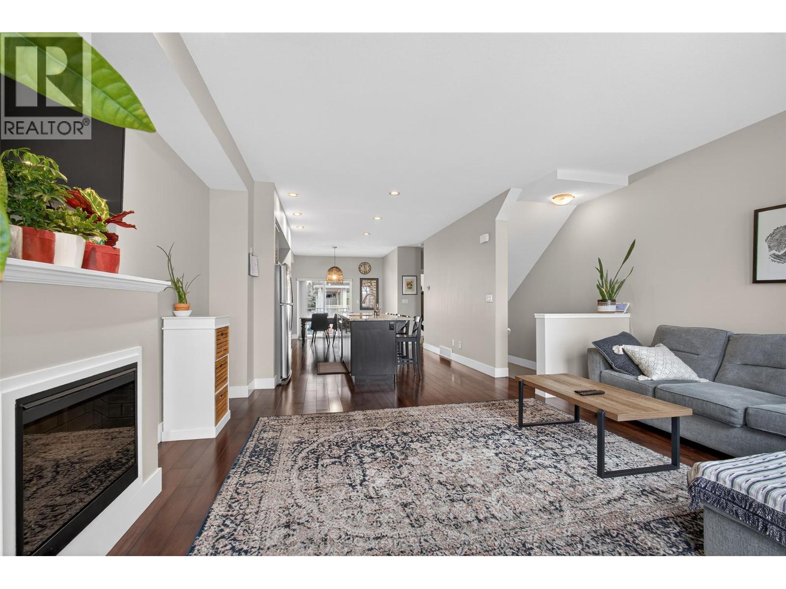 433 Mccarren Avenue Unit# 9, Kelowna, British Columbia  V1W 4T8 - Photo 3 - 10397764