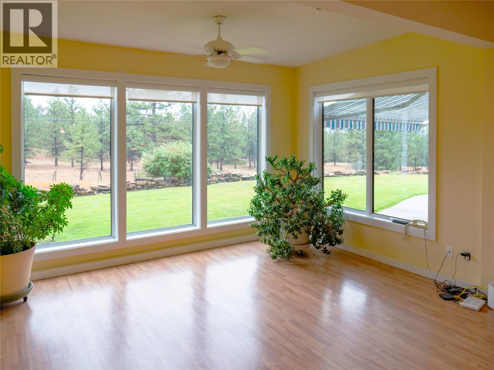9767 & 9765 Pighin Road, Cranbrook, British Columbia  V1C 7C9 - Photo 11 - 10397936