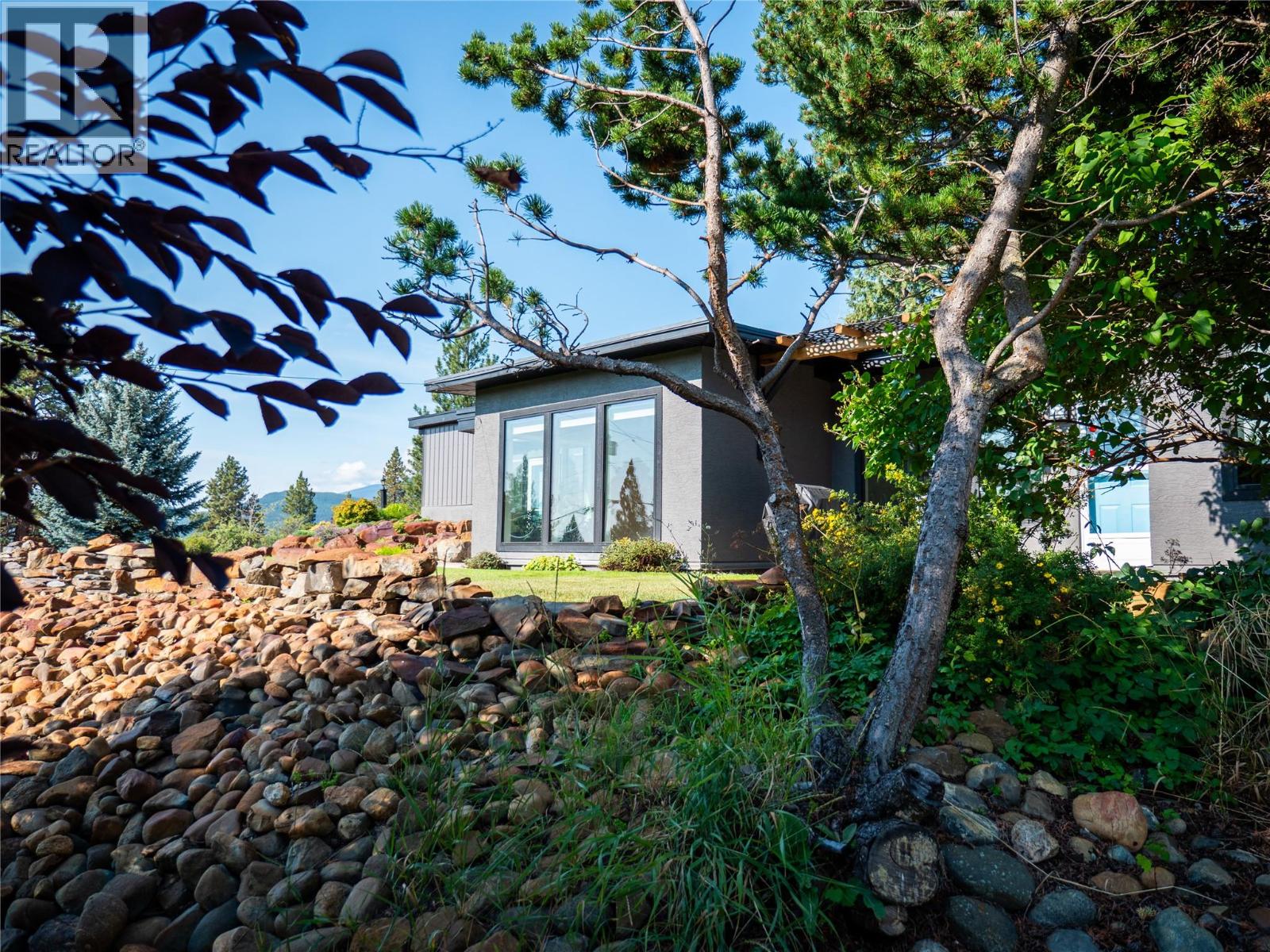 9767 & 9765 Pighin Road, Cranbrook, British Columbia  V1C 7C9 - Photo 5 - 10397936
