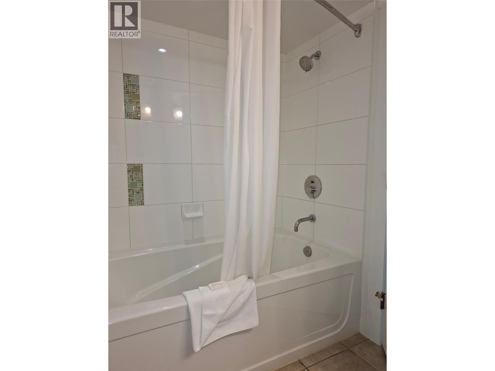 4200 Lakeshore Drive Unit# 338, Osoyoos, British Columbia  V0H 1V6 - Photo 4 - 10397312