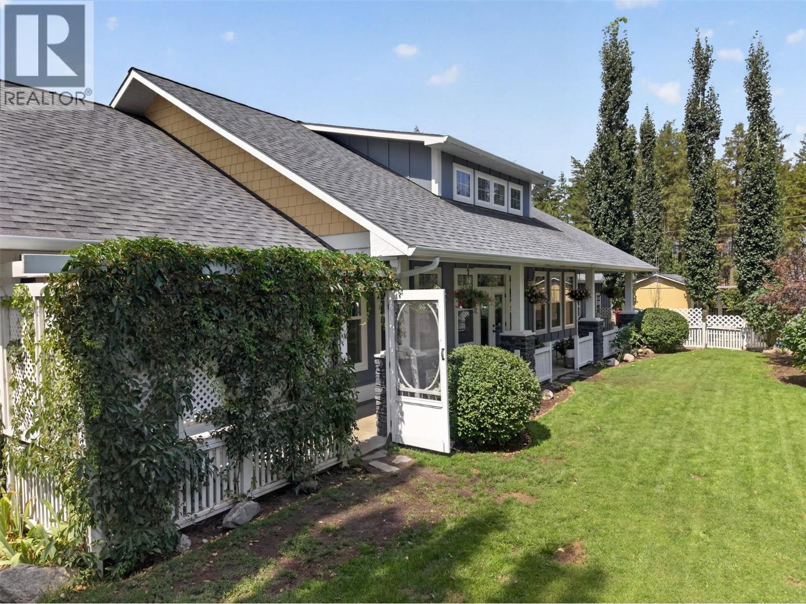 7272 Dunwaters Road, Kelowna, British Columbia  V1Z 3W4 - Photo 12 - 10395772