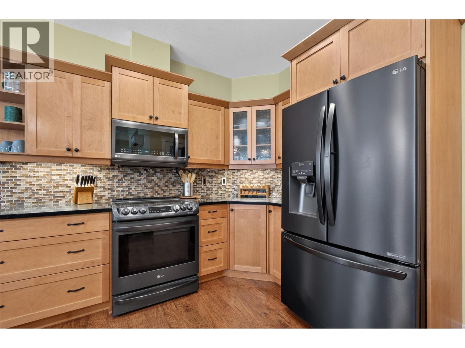 7272 Dunwaters Road, Kelowna, British Columbia  V1Z 3W4 - Photo 21 - 10395772