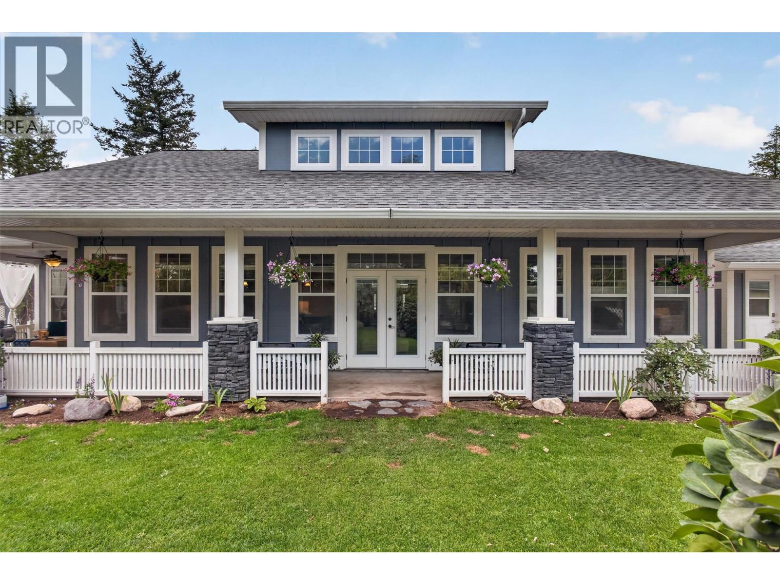 7272 Dunwaters Road, Kelowna, British Columbia  V1Z 3W4 - Photo 4 - 10395772