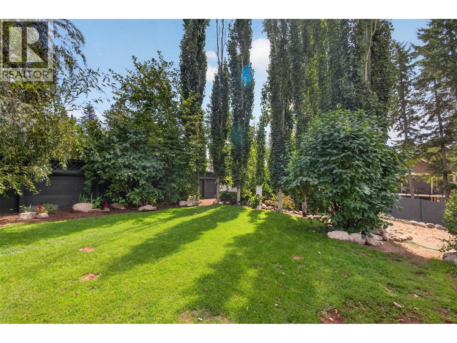 7272 Dunwaters Road, Kelowna, British Columbia  V1Z 3W4 - Photo 45 - 10395772