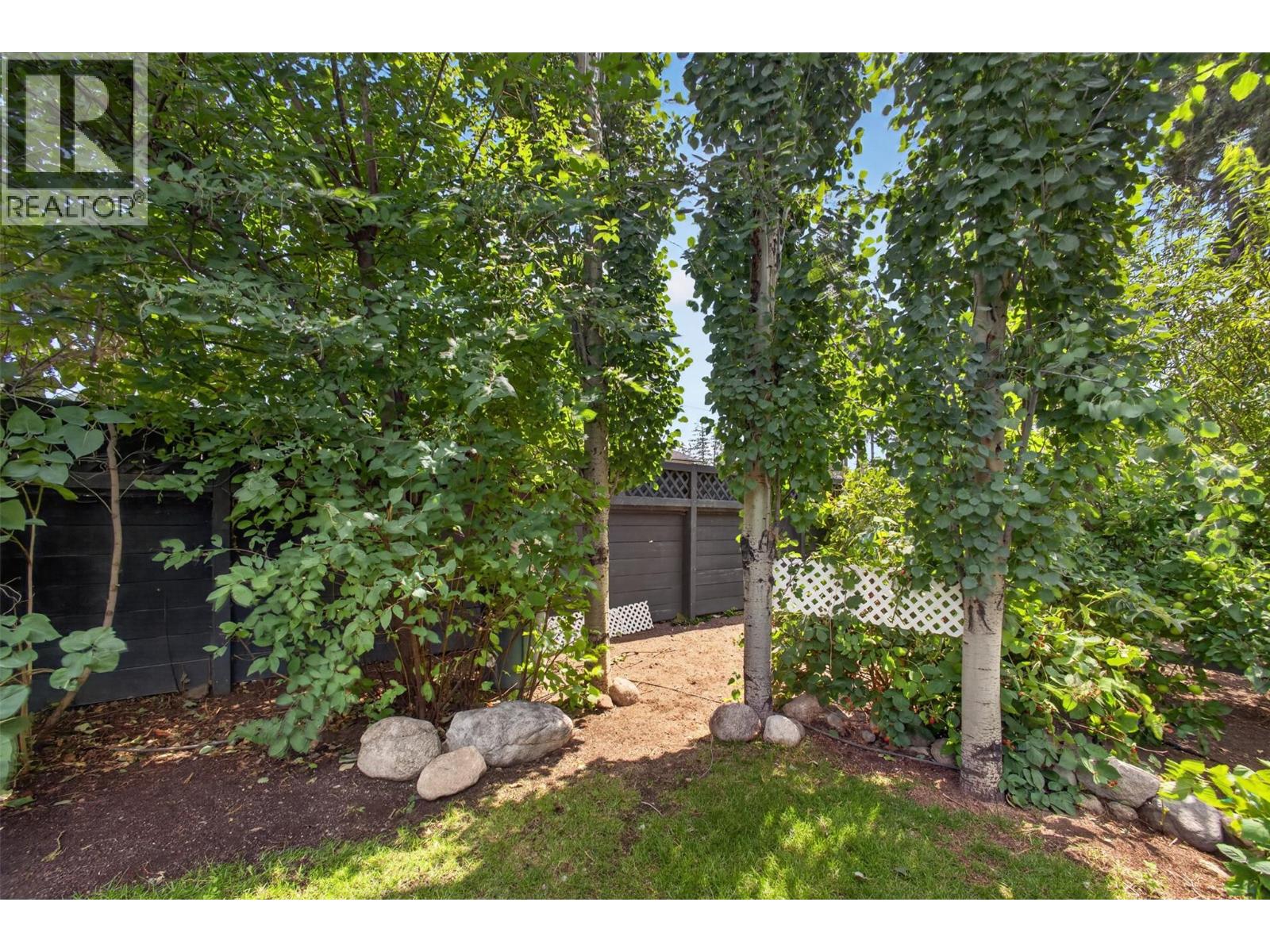 7272 Dunwaters Road, Kelowna, British Columbia  V1Z 3W4 - Photo 46 - 10395772