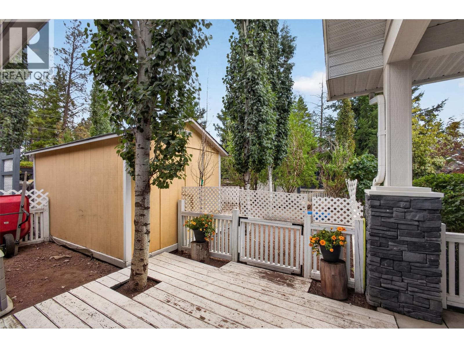 7272 Dunwaters Road, Kelowna, British Columbia  V1Z 3W4 - Photo 51 - 10395772