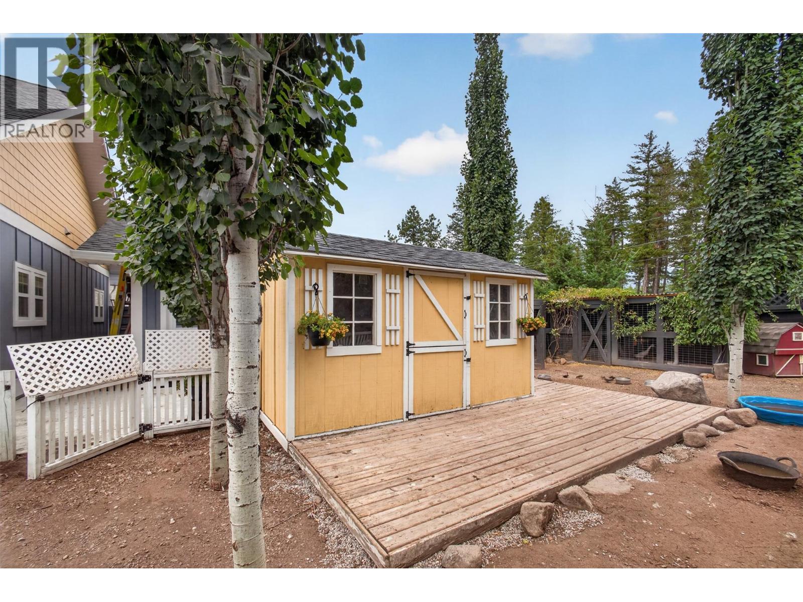 7272 Dunwaters Road, Kelowna, British Columbia  V1Z 3W4 - Photo 52 - 10395772