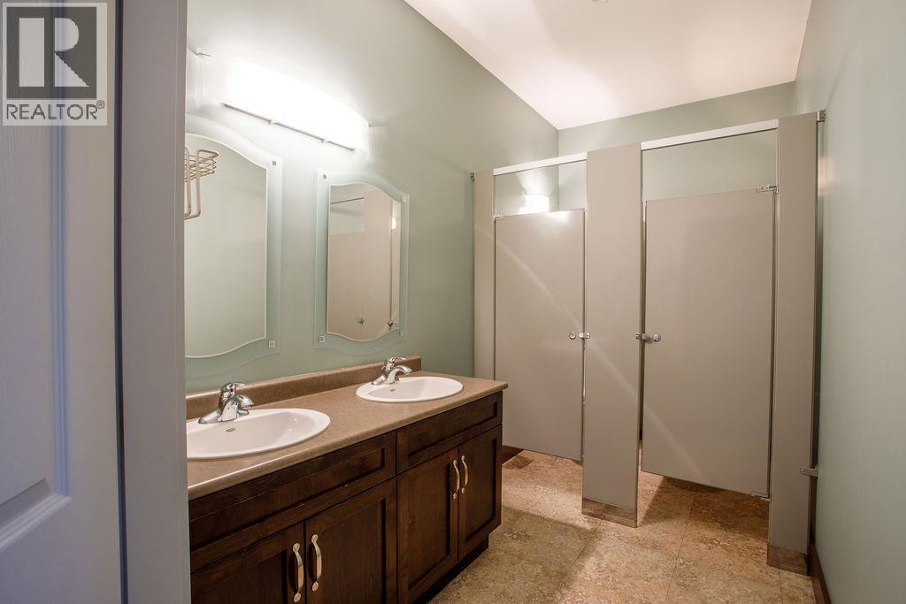 1455 Ellis Street, Kelowna, British Columbia  V1Y 2A3 - Photo 10 - 10398033