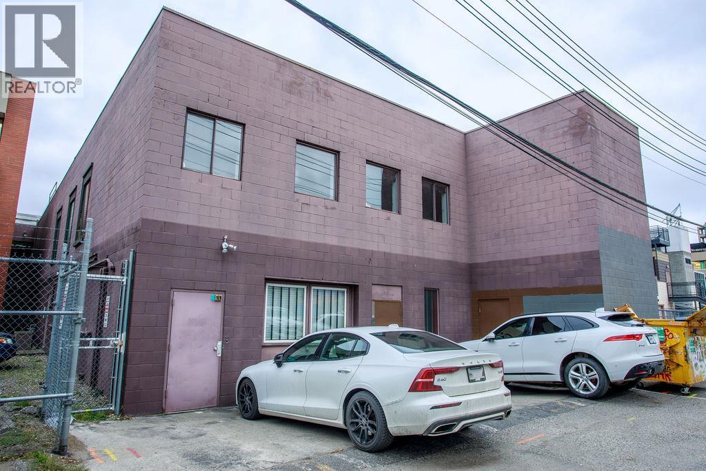1455 Ellis Street, Kelowna, British Columbia  V1Y 2A3 - Photo 3 - 10398033