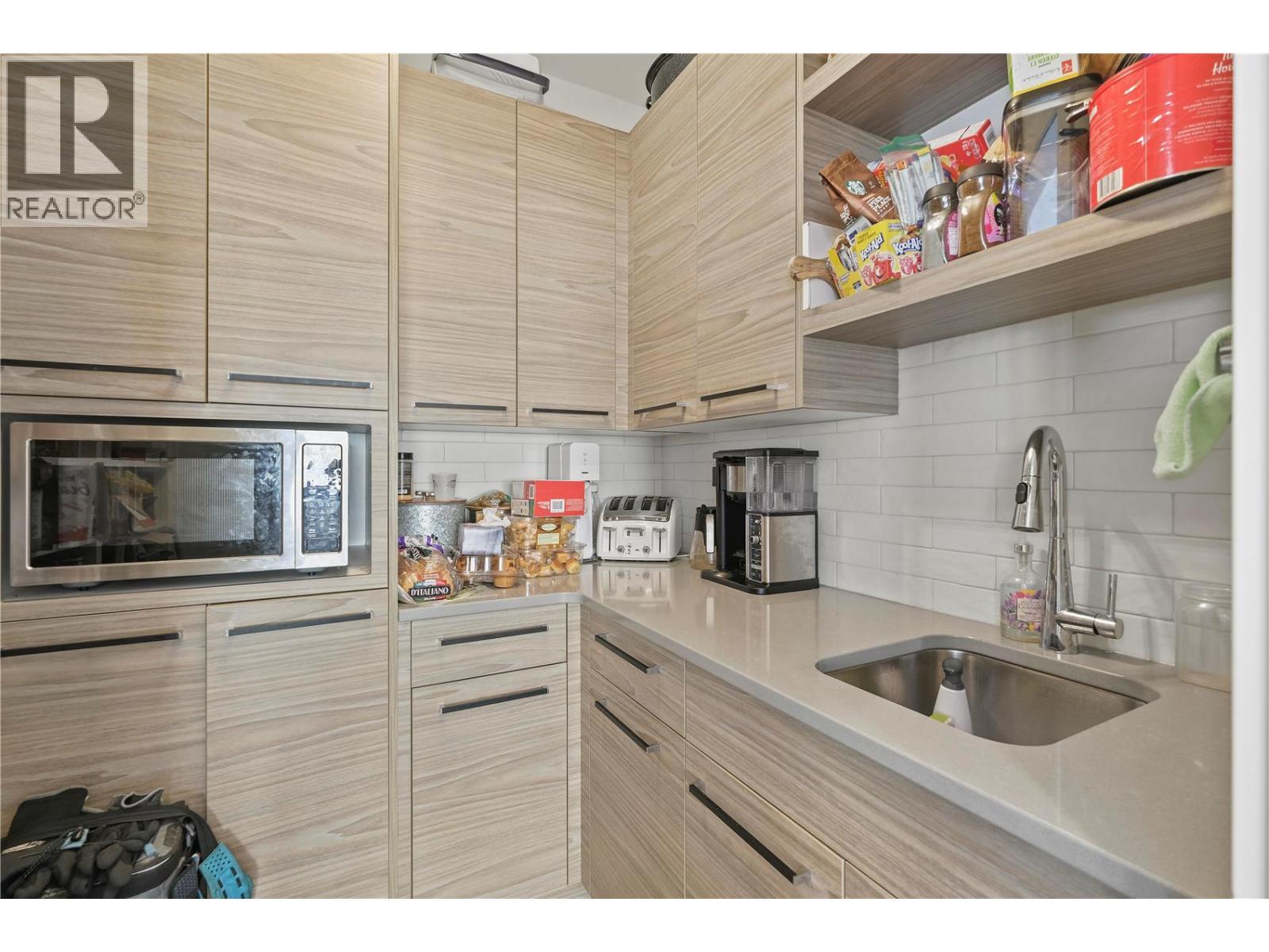 695 Deans Drive, Kelowna, British Columbia  V1P 1A1 - Photo 24 - 10398135
