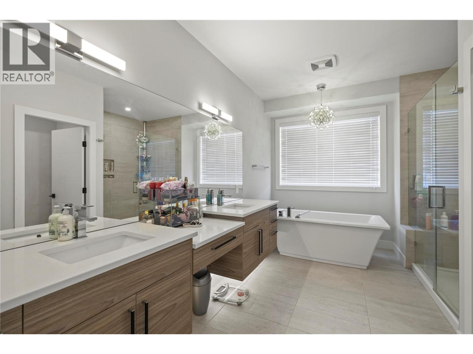 695 Deans Drive, Kelowna, British Columbia  V1P 1A1 - Photo 32 - 10398135