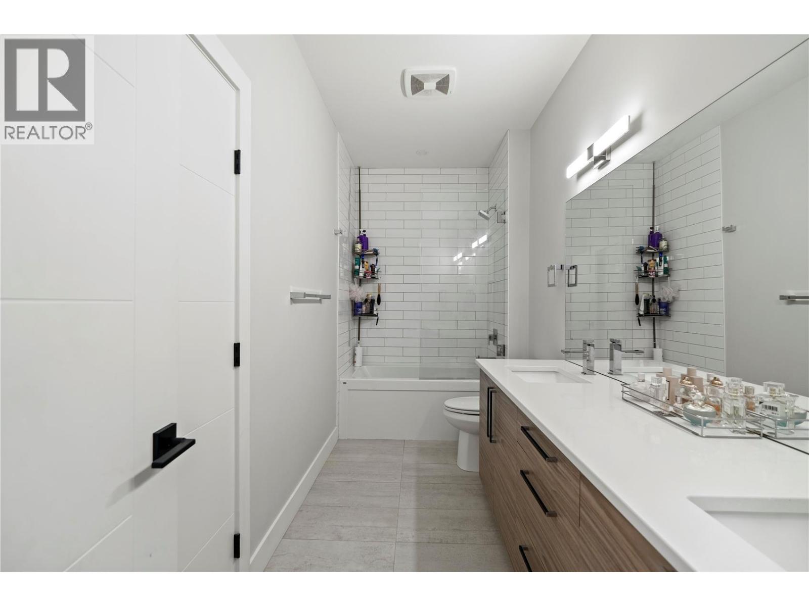 695 Deans Drive, Kelowna, British Columbia  V1P 1A1 - Photo 37 - 10398135