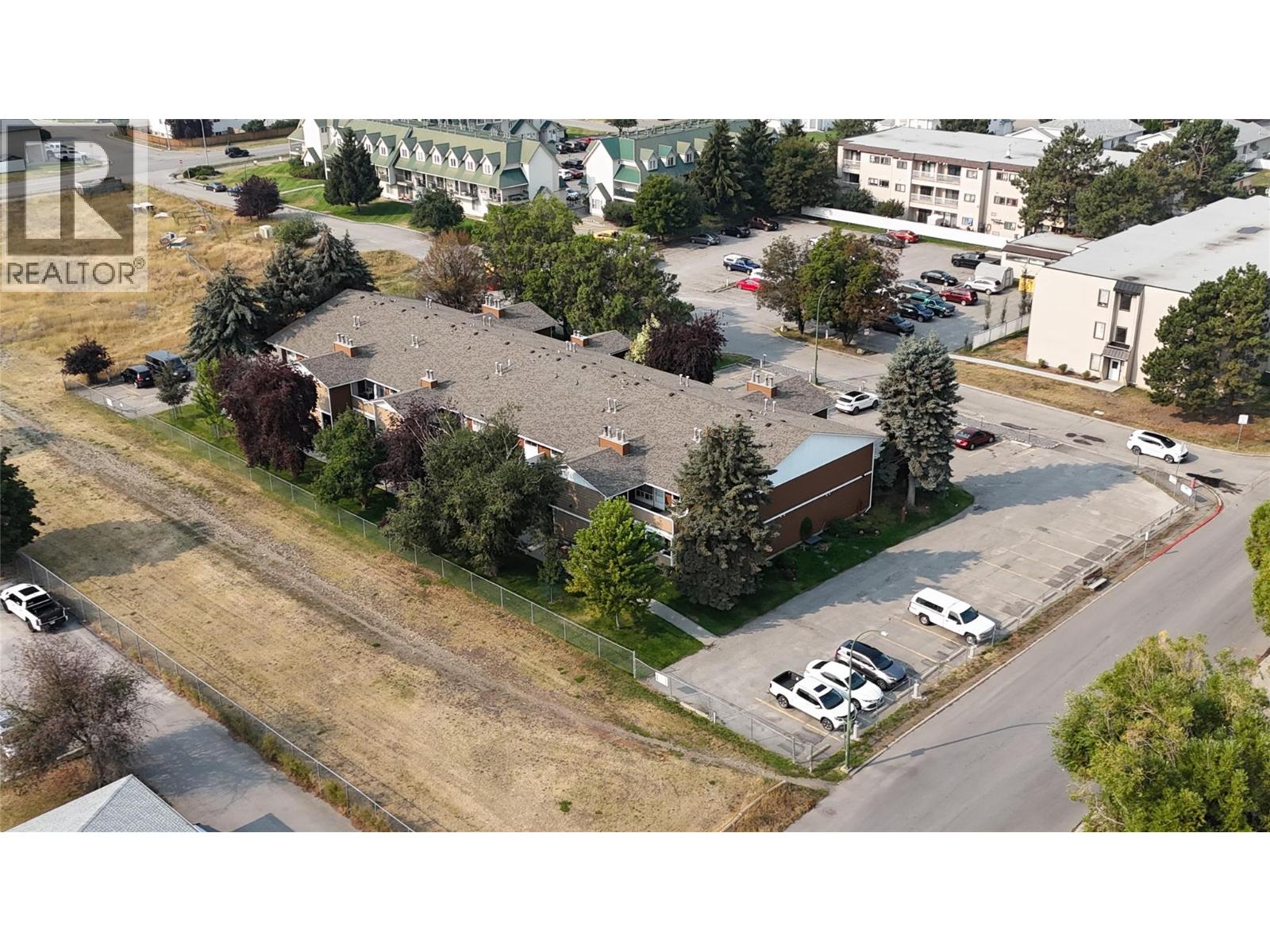 2365 12th Street N Unit# 110, Cranbrook, British Columbia  V1C 5T4 - Photo 2 - 10398129