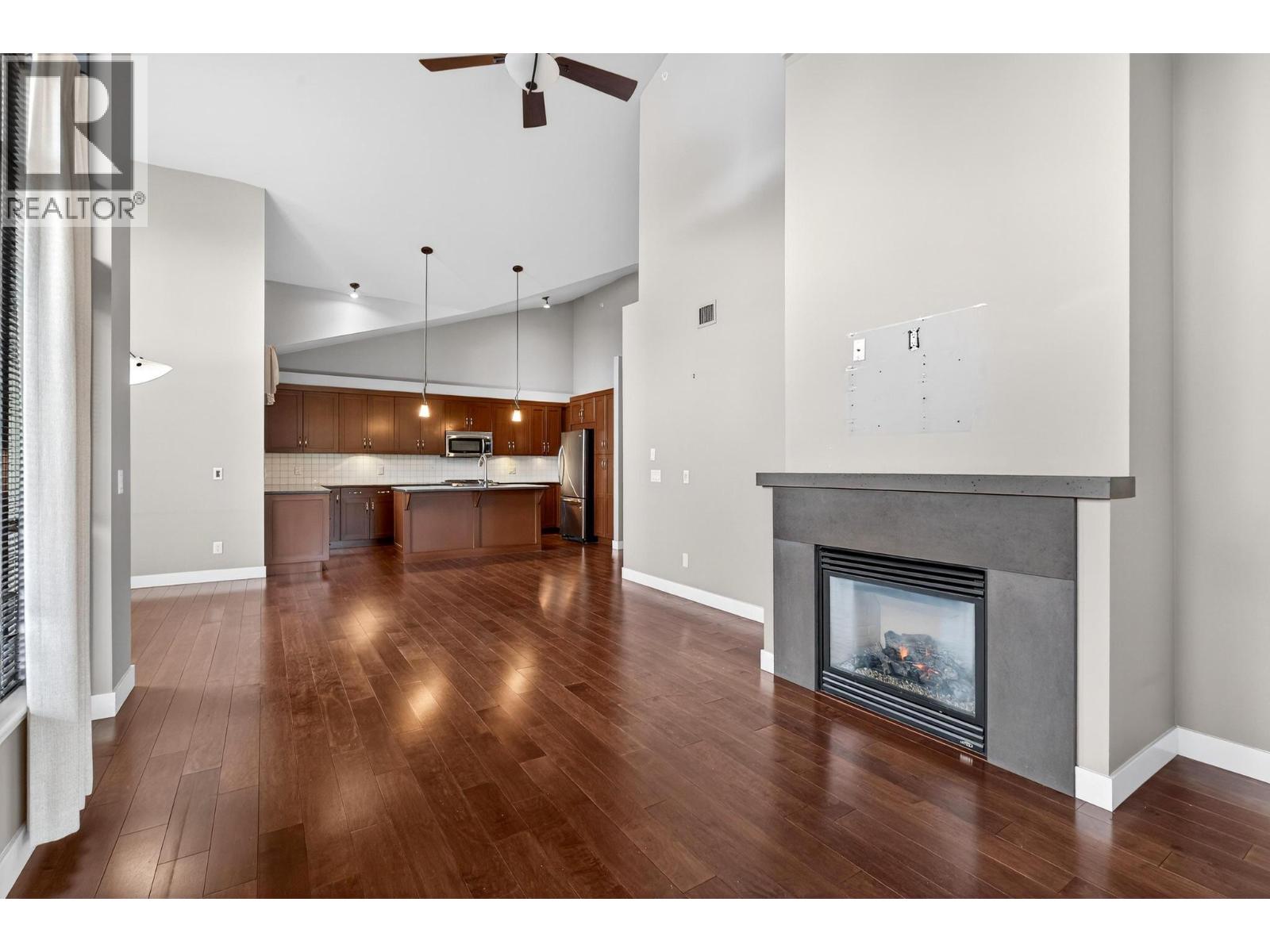 600 Sarsons Road Unit# 203, Kelowna, British Columbia  V1W 5H5 - Photo 2 - 10398060