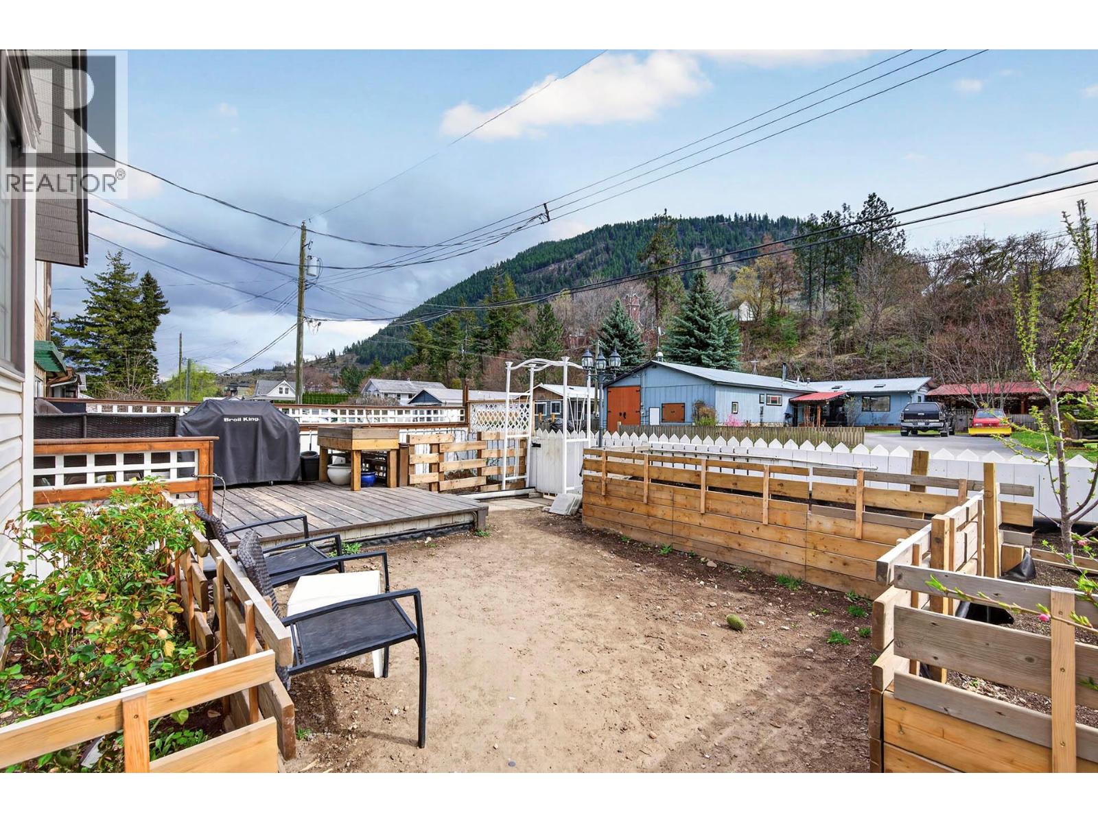 1018 Hillside Avenue, Chase, British Columbia  V0E 1M0 - Photo 43 - 10398148