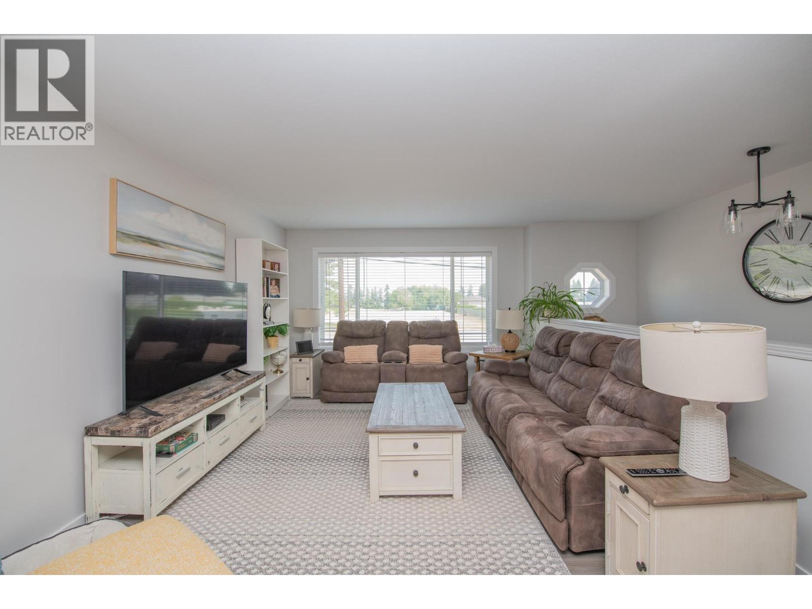 3645 Patten Drive, Armstrong, British Columbia  V4Y 0H9 - Photo 7 - 10398114
