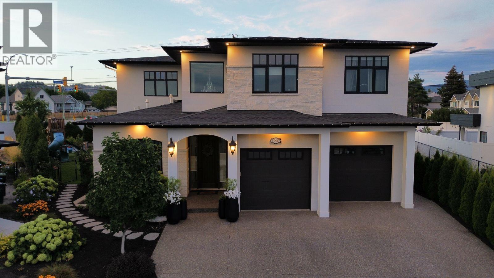 1907 Hemmerling Court, Kelowna, British Columbia  V1V 1X1 - Photo 1 - 10398014