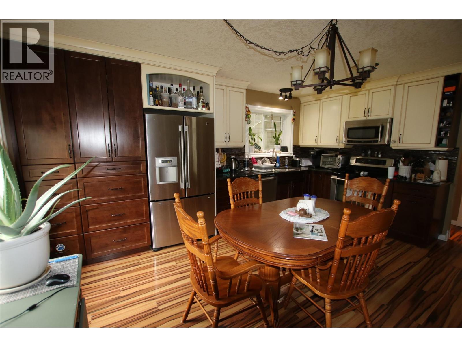 40/48 Kinuseo Place, Tumbler Ridge, British Columbia  V0C 2W0 - Photo 8 - 10398116