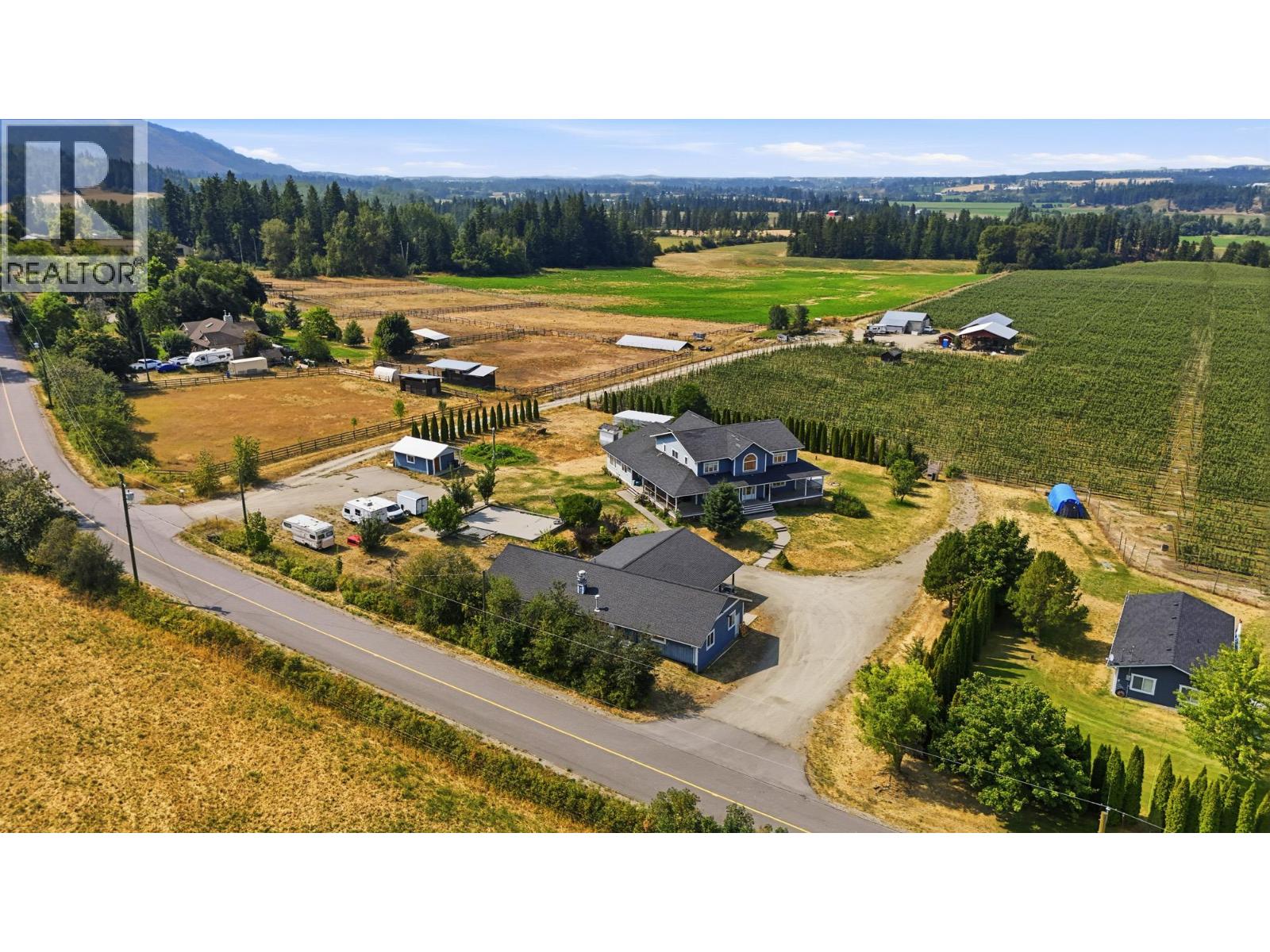 1199 Mountain View Road, Spallumcheen, British Columbia  V4Y 0S2 - Photo 5 - 10397781