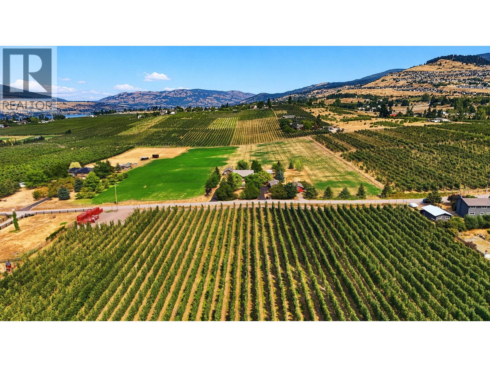 5884 Dedecker West Road, Vernon, British Columbia  V1B 3P9 - Photo 3 - 10397778