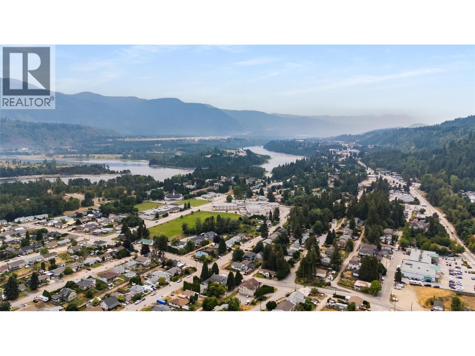 573 10th Avenue Unit# 4, Castlegar, British Columbia  V1N 1K6 - Photo 34 - 10398081
