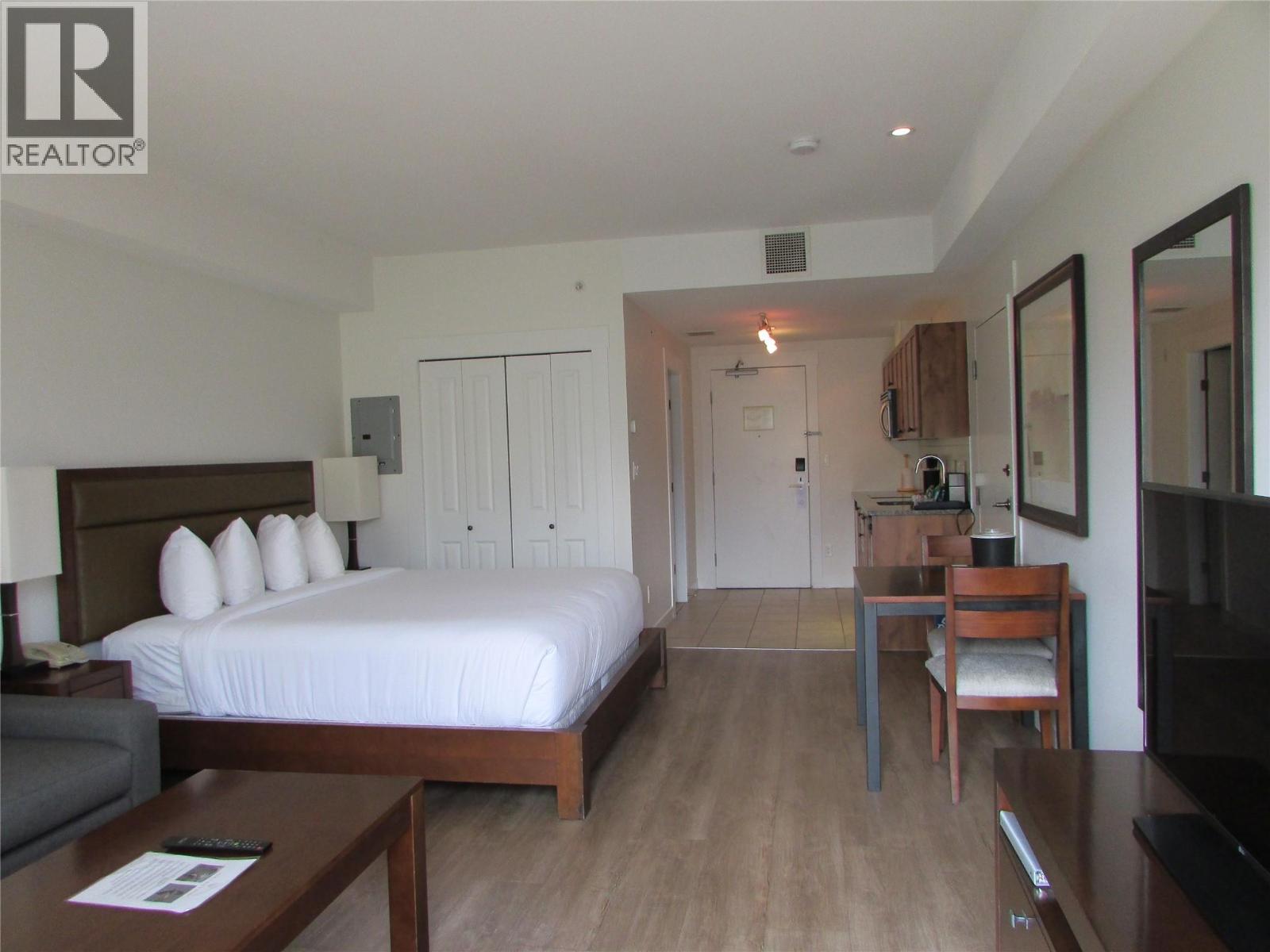 4200 Lakeshore Drive Unit# 332, Osoyoos, British Columbia  V0H 1V6 - Photo 1 - 10397886