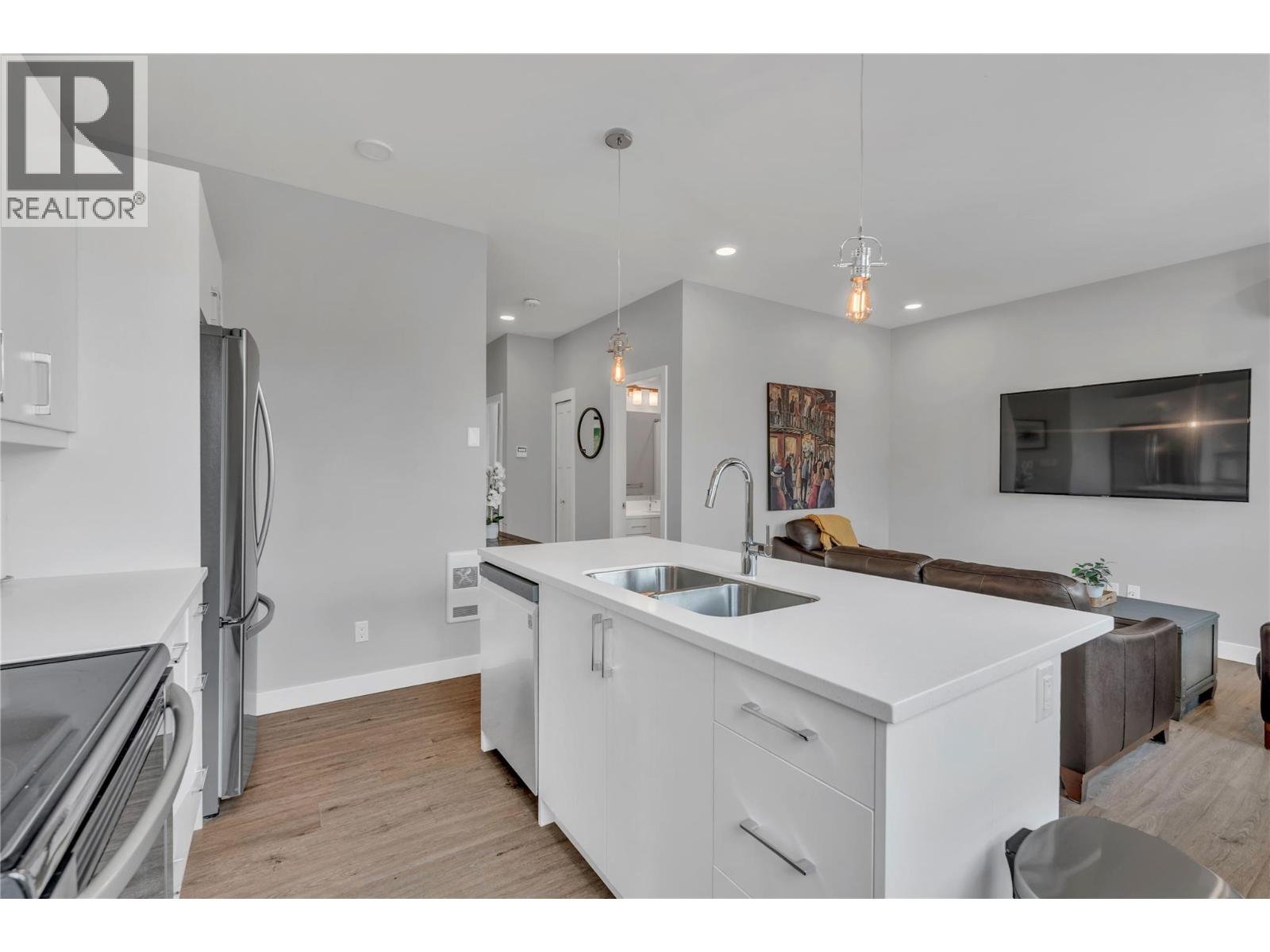 367 Douglas Avenue, Penticton, British Columbia  V2A 2V1 - Photo 40 - 10396347