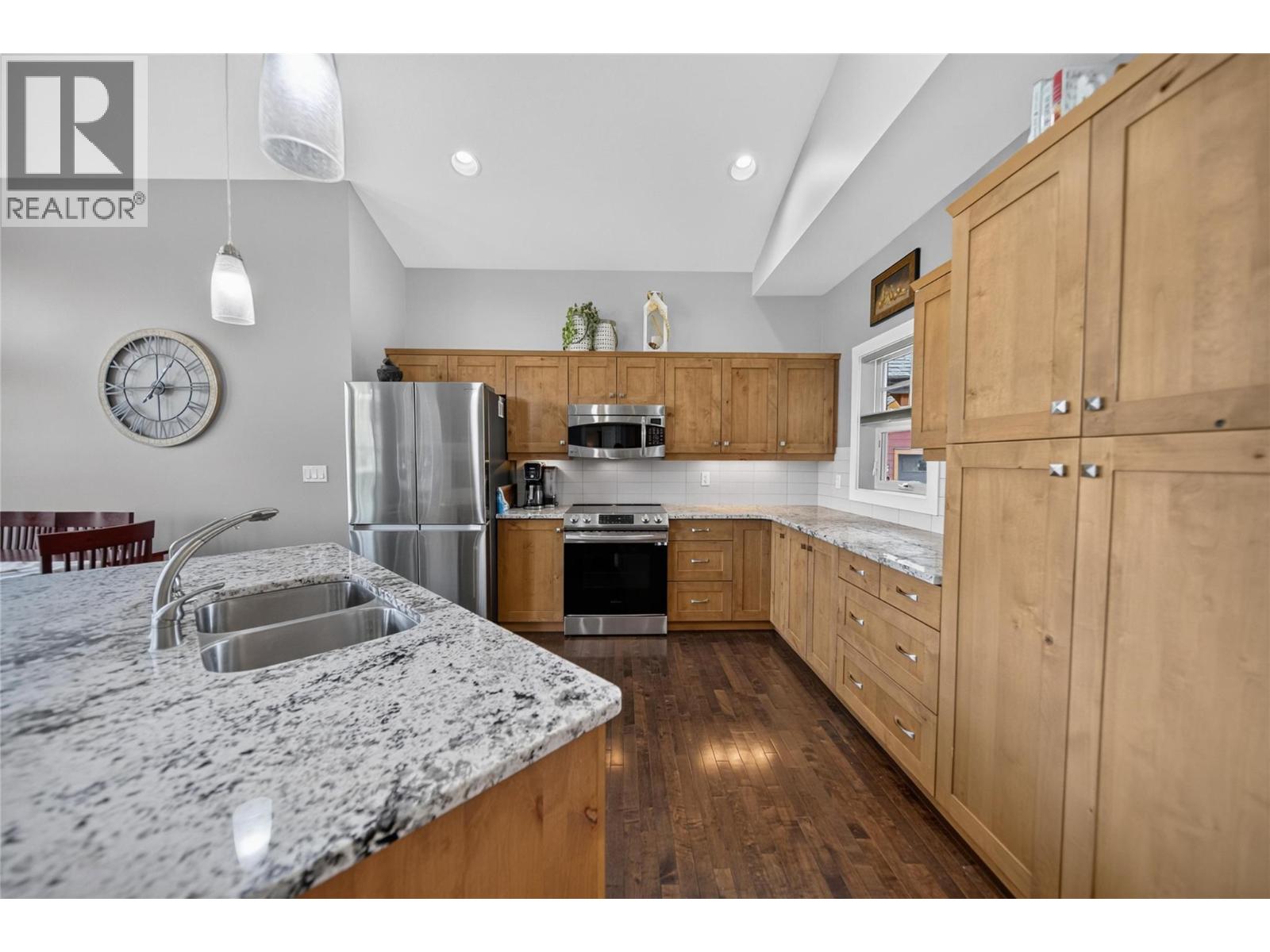 204 Boulder Creek Drive, Cranbrook, British Columbia  V1C 0B4 - Photo 6 - 10398101