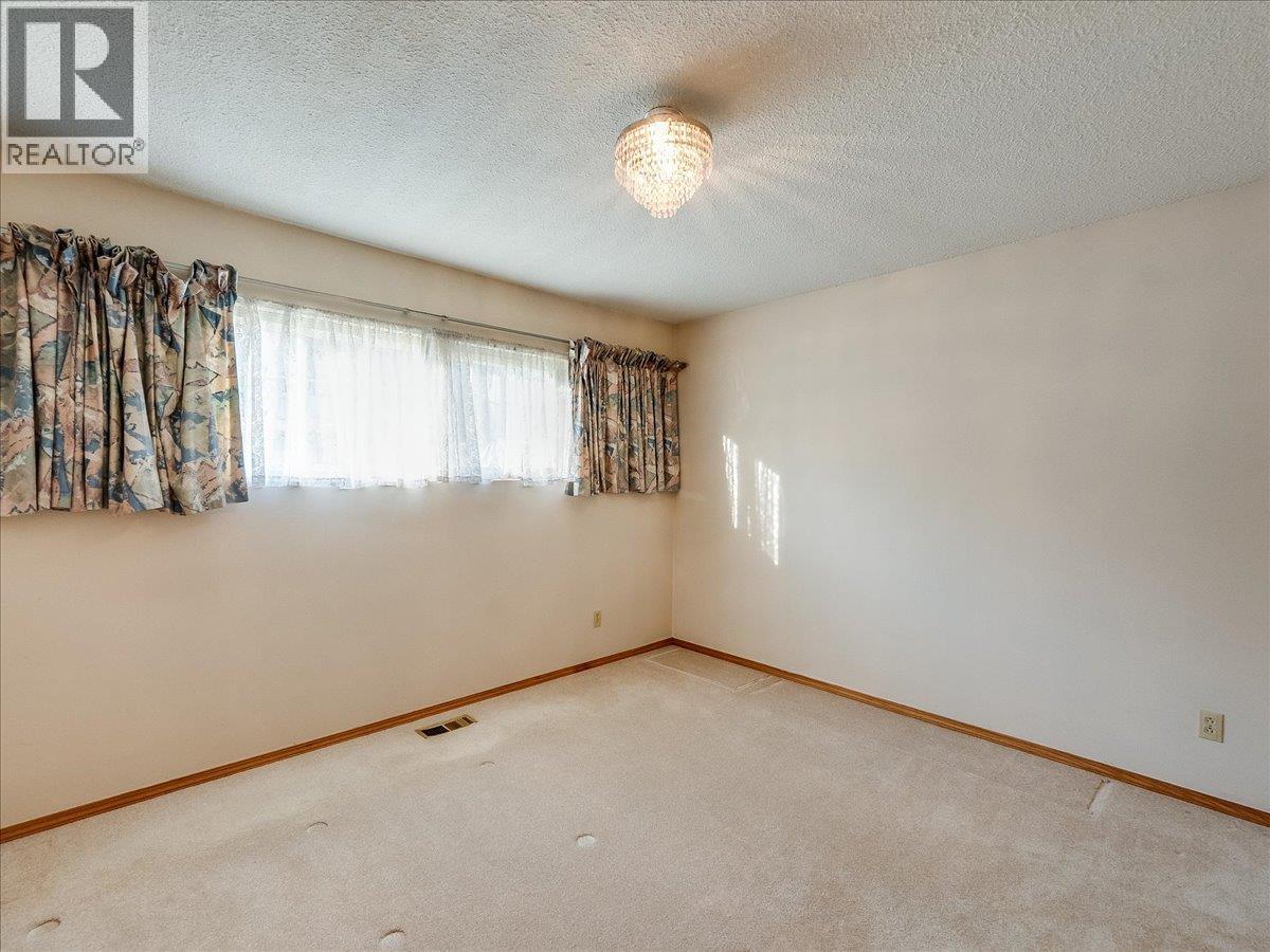 3613 9th Avenue, Castlegar, British Columbia  V1N 2Z6 - Photo 23 - 10398068