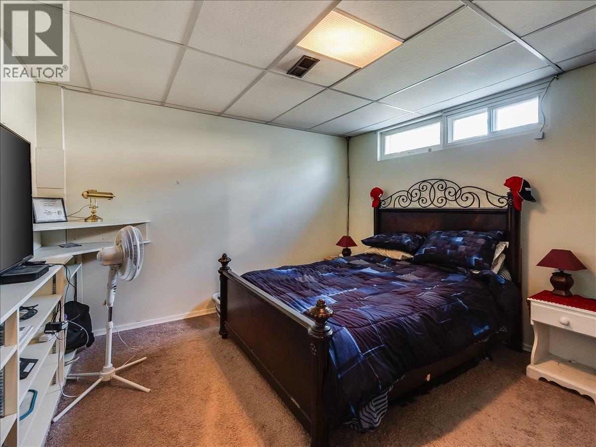 3613 9th Avenue, Castlegar, British Columbia  V1N 2Z6 - Photo 30 - 10398068