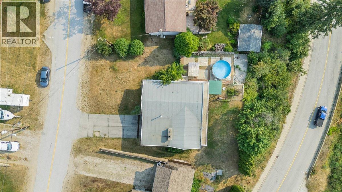 3613 9th Avenue, Castlegar, British Columbia  V1N 2Z6 - Photo 37 - 10398068
