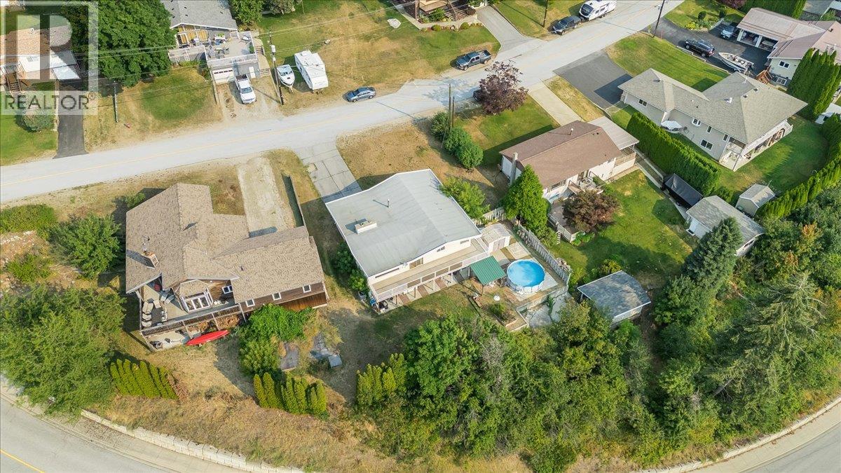 3613 9th Avenue, Castlegar, British Columbia  V1N 2Z6 - Photo 5 - 10398068