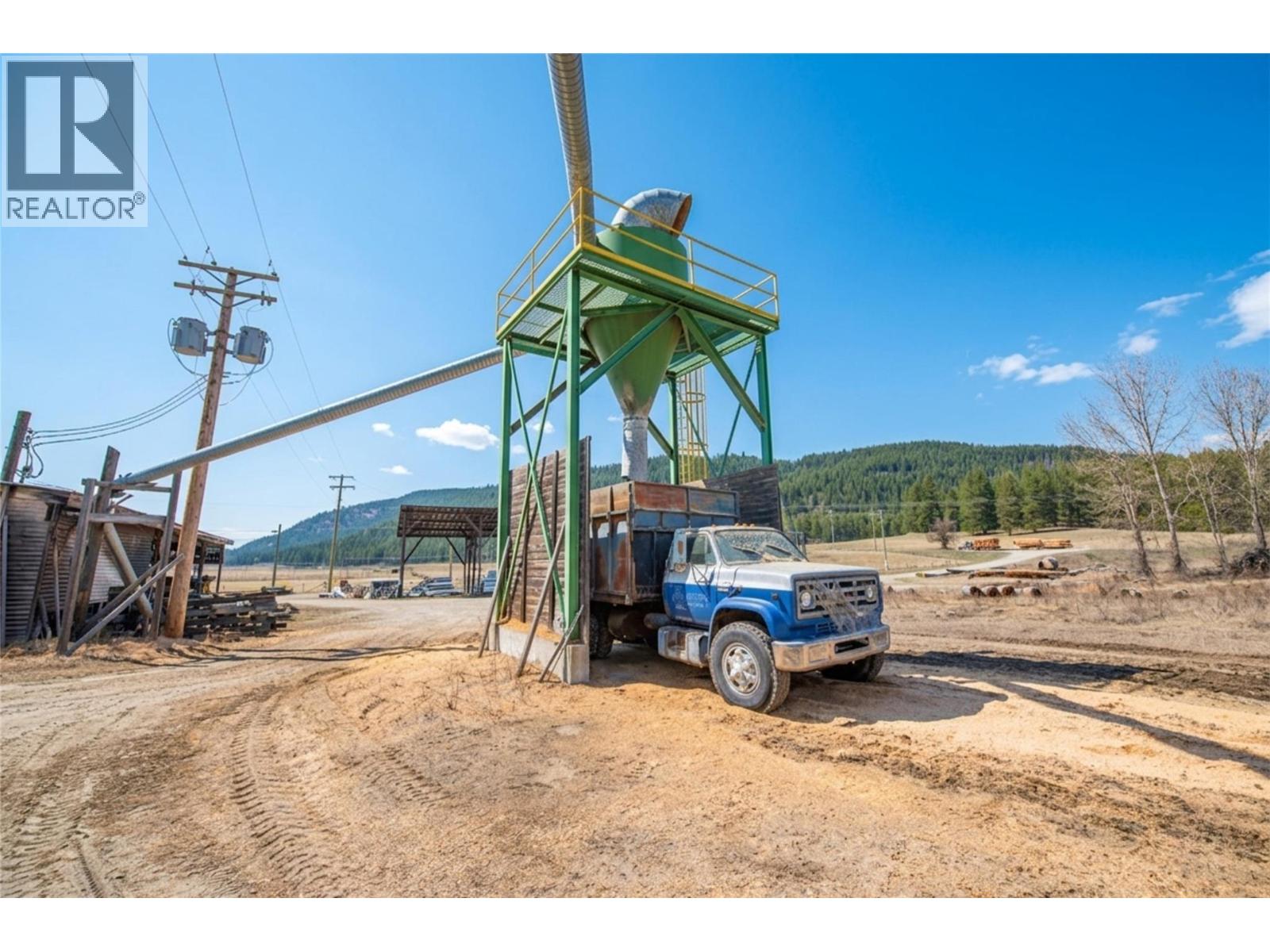 17 Bear Valley Road, Lumby, British Columbia  V0E 2G1 - Photo 11 - 10397875