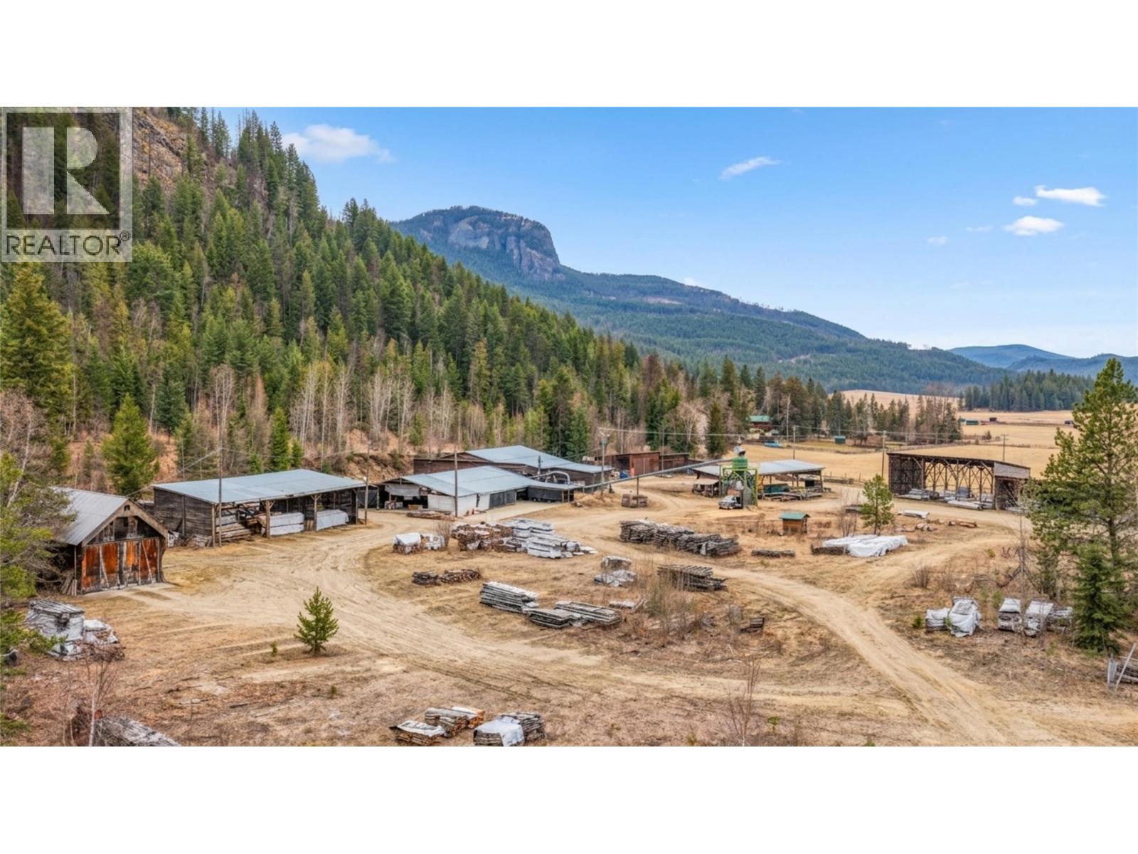 17 Bear Valley Road, Lumby, British Columbia  V0E 2G1 - Photo 2 - 10397875