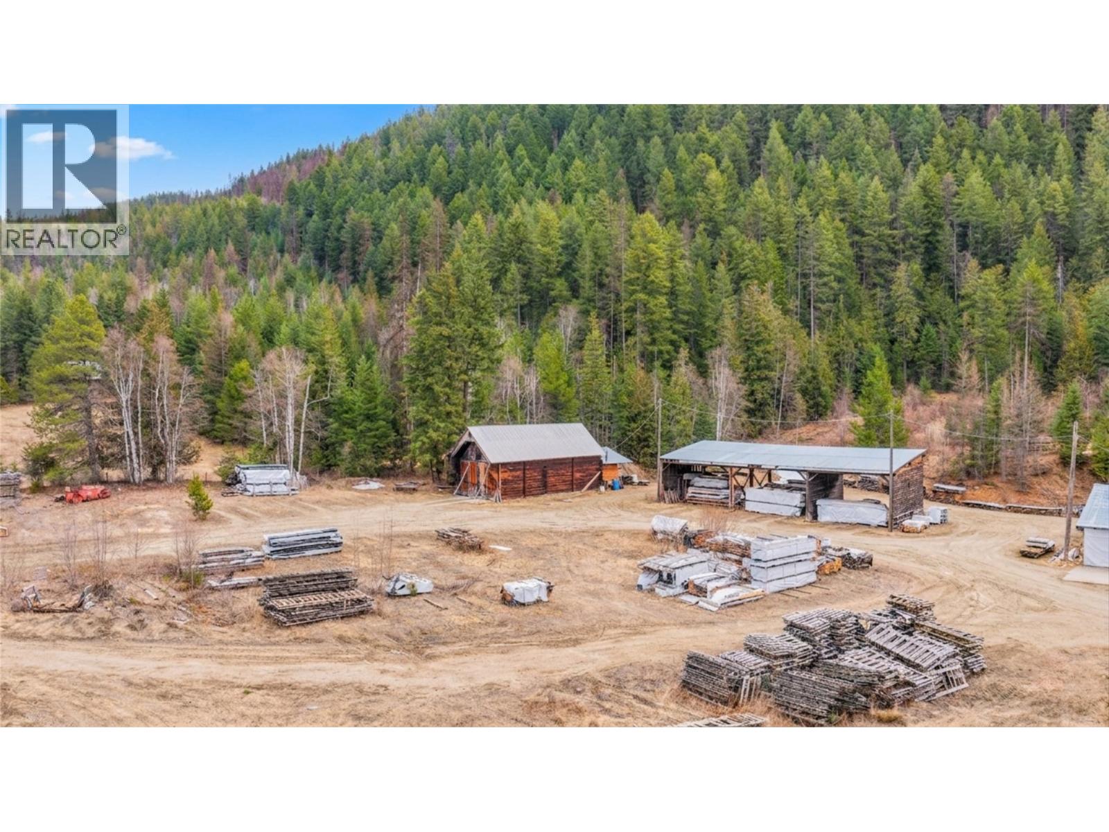 17 Bear Valley Road, Lumby, British Columbia  V0E 2G1 - Photo 3 - 10397875