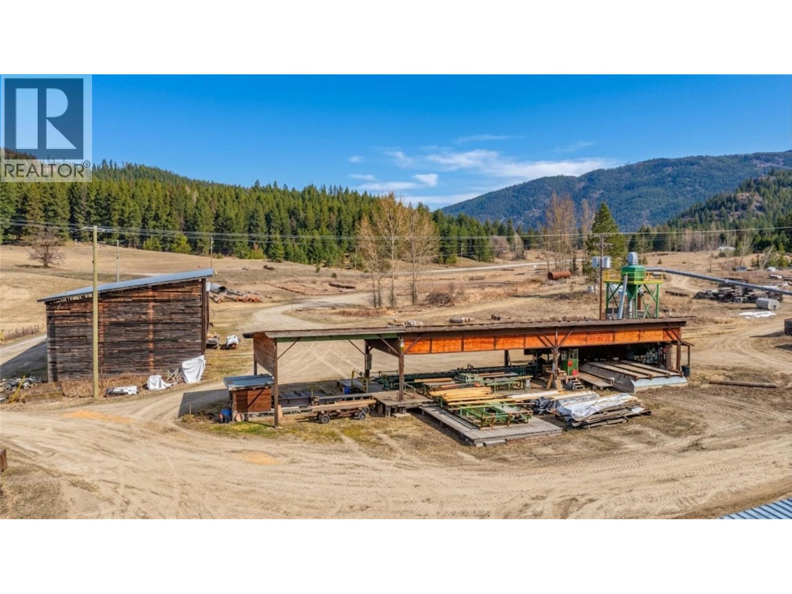 17 Bear Valley Road, Lumby, British Columbia  V0E 2G1 - Photo 6 - 10397875