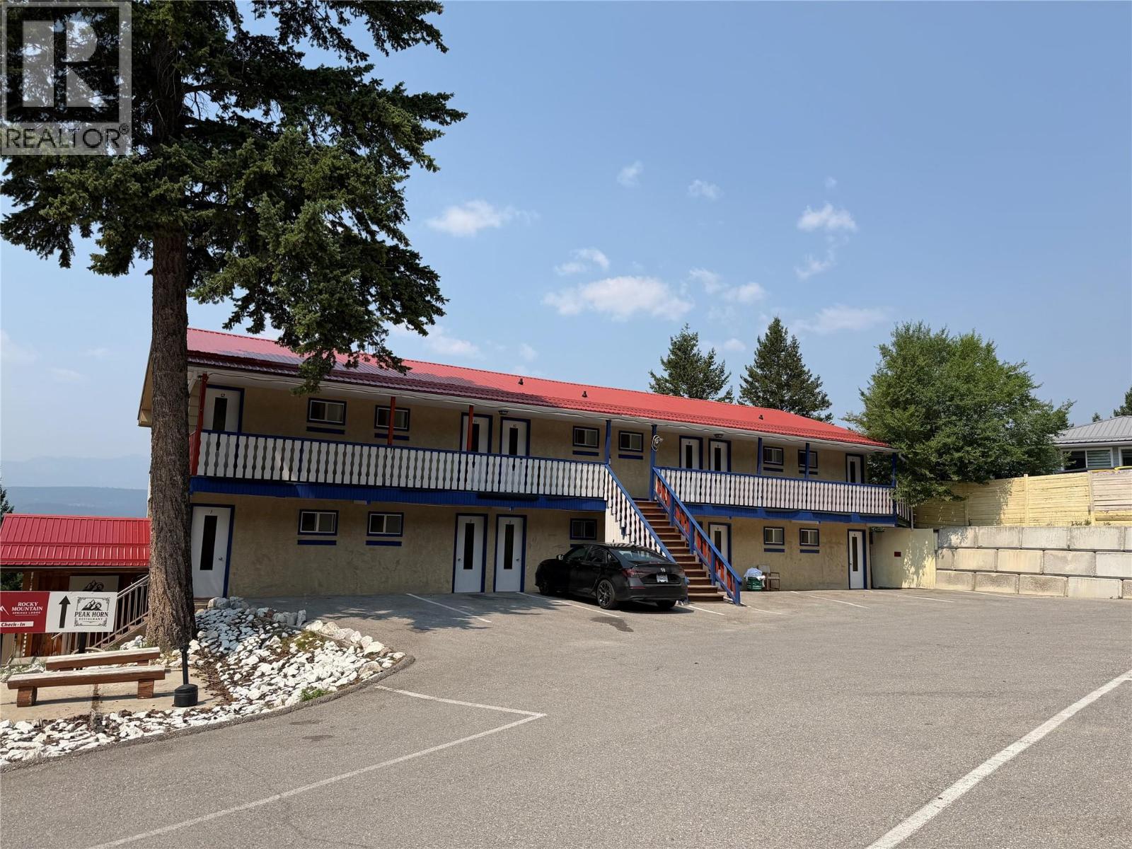 5067 Madsen Road, Radium Hot Springs, British Columbia  V0A 1M0 - Photo 1 - 10397659