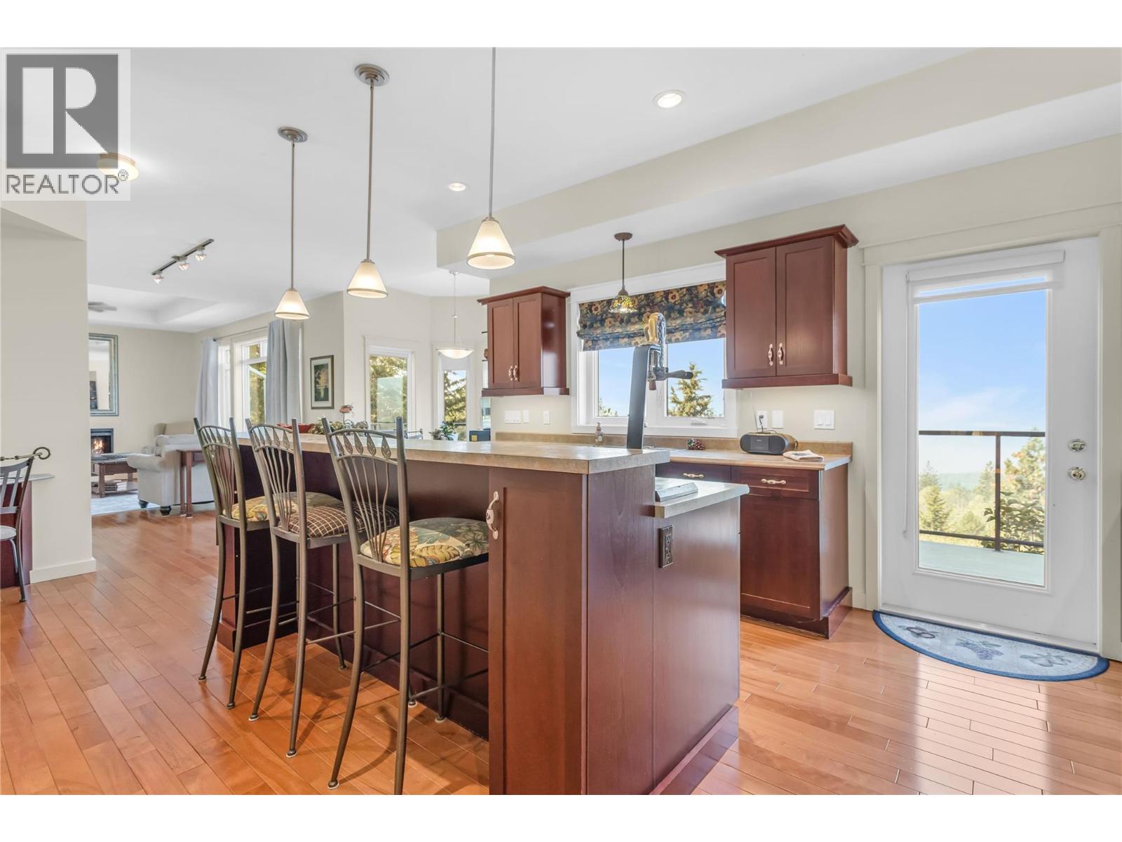 17952 Hereford Road, Kelowna, British Columbia  V4V 1B6 - Photo 13 - 10398046