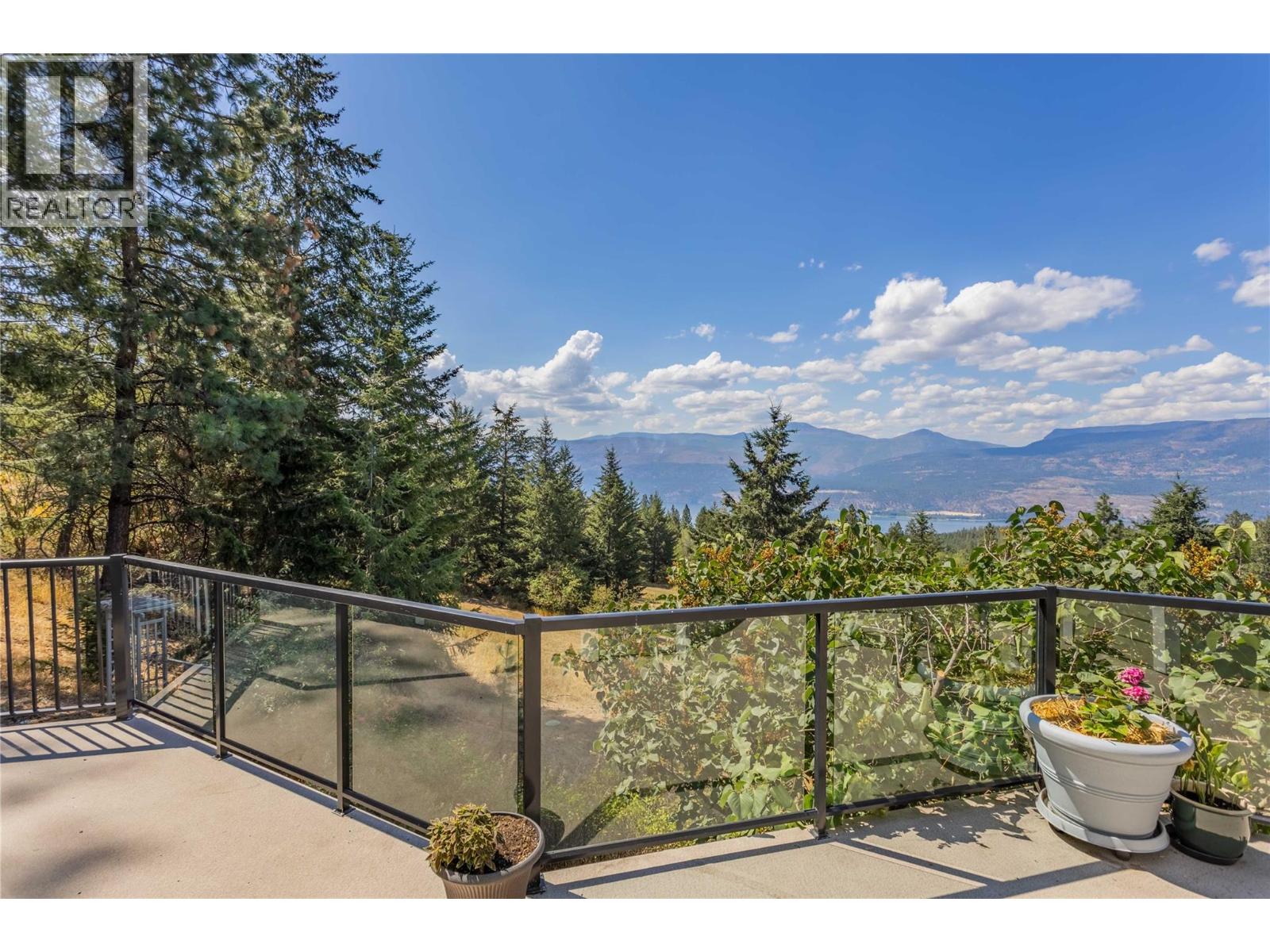 17952 Hereford Road, Kelowna, British Columbia  V4V 1B6 - Photo 35 - 10398046