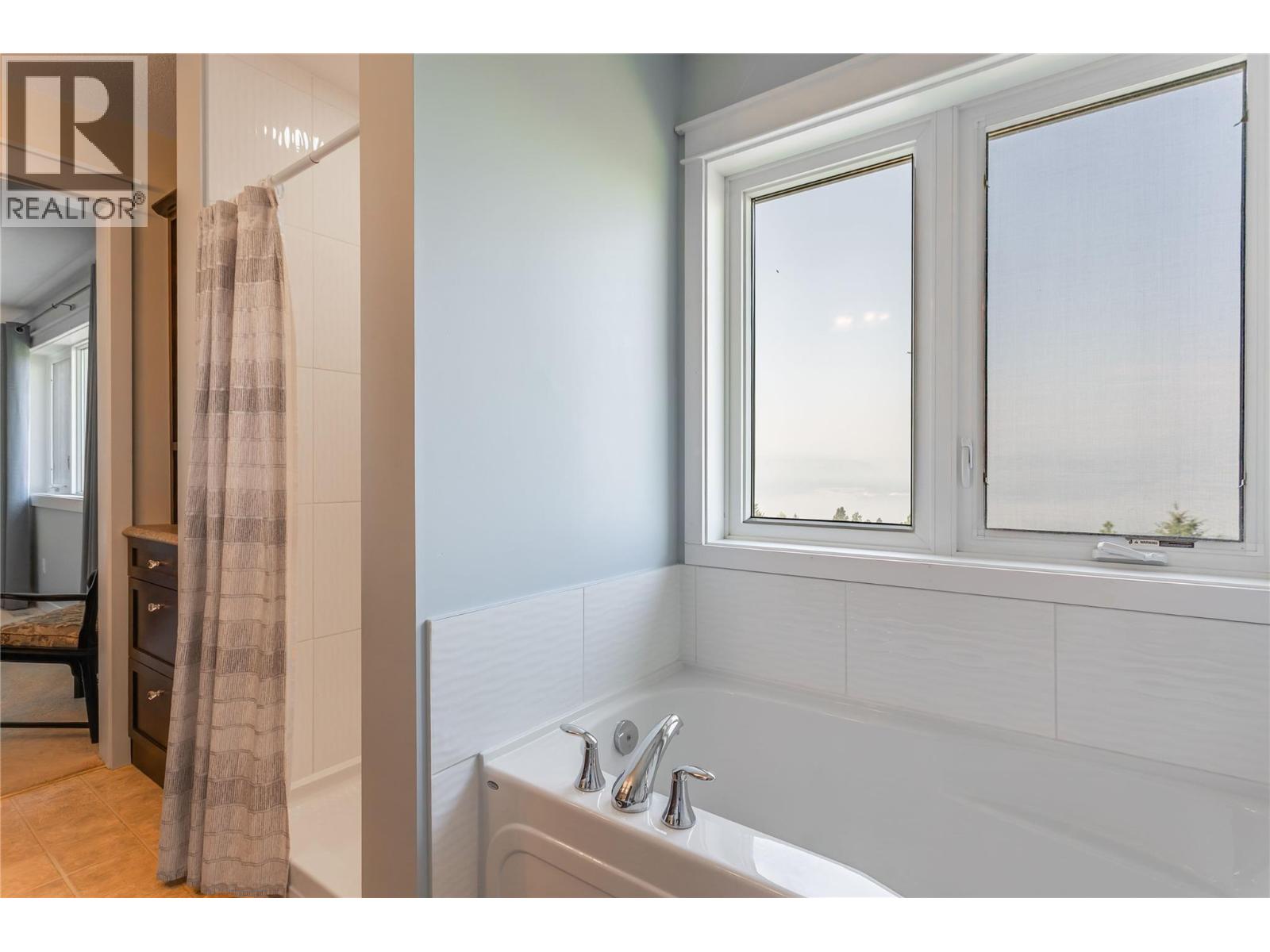 17952 Hereford Road, Kelowna, British Columbia  V4V 1B6 - Photo 70 - 10398046