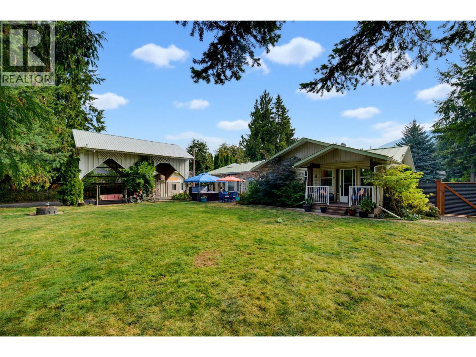 502 Maple Street, Sicamous, British Columbia  V0E 2V0 - Photo 48 - 10398147