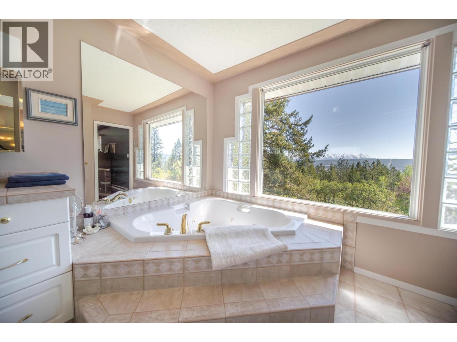 380 Ivy Road, Cranbrook, British Columbia  V1C 6W6 - Photo 27 - 10398203