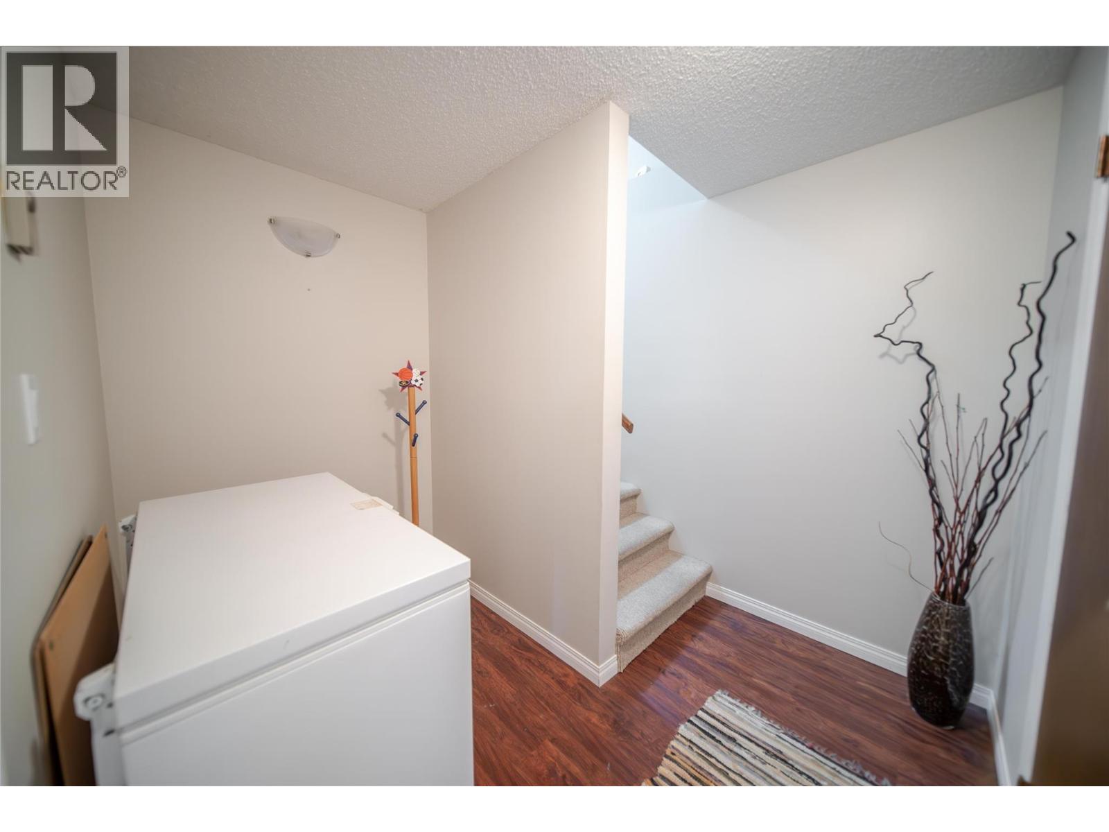380 Ivy Road, Cranbrook, British Columbia  V1C 6W6 - Photo 33 - 10398203