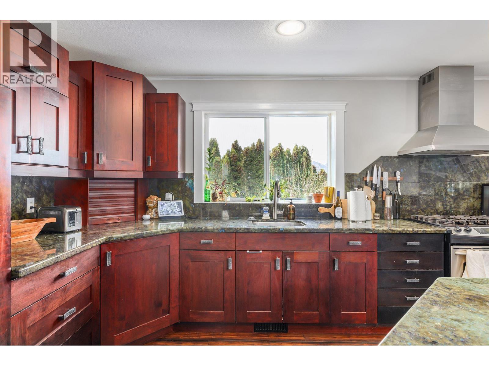 1185 Sunnyside Road, West Kelowna, British Columbia  V1Z 2S5 - Photo 7 - 10398141