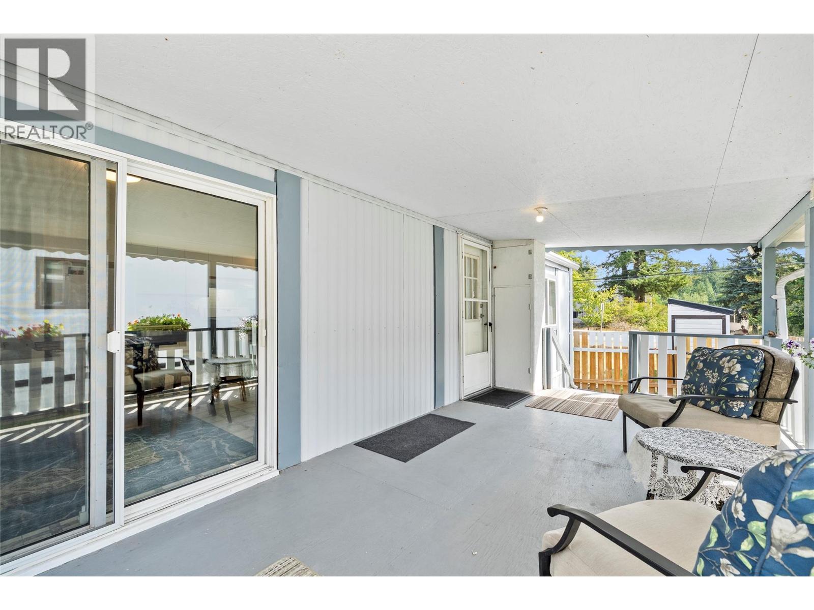 1361 30 Street Se Unit# 1, Salmon Arm, British Columbia  V1E 2N4 - Photo 24 - 10398065