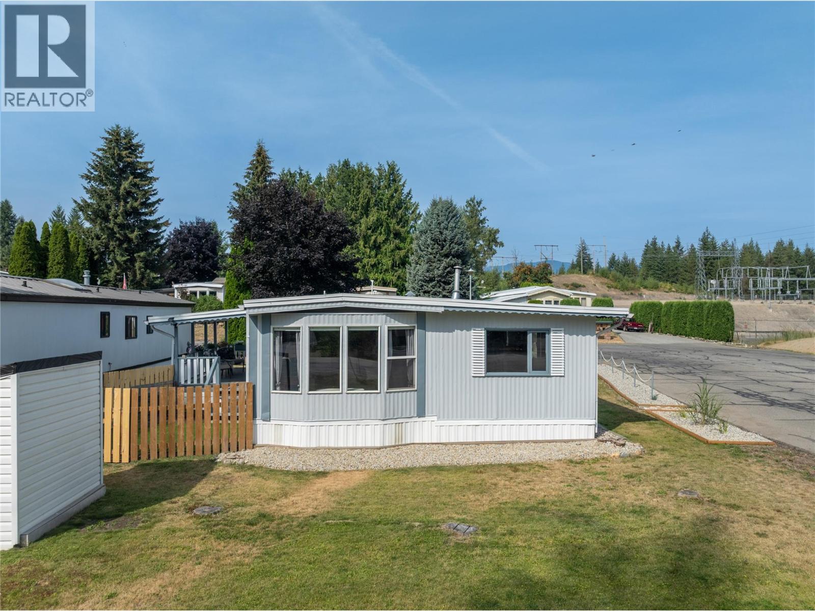 1361 30 Street Se Unit# 1, Salmon Arm, British Columbia  V1E 2N4 - Photo 6 - 10398065