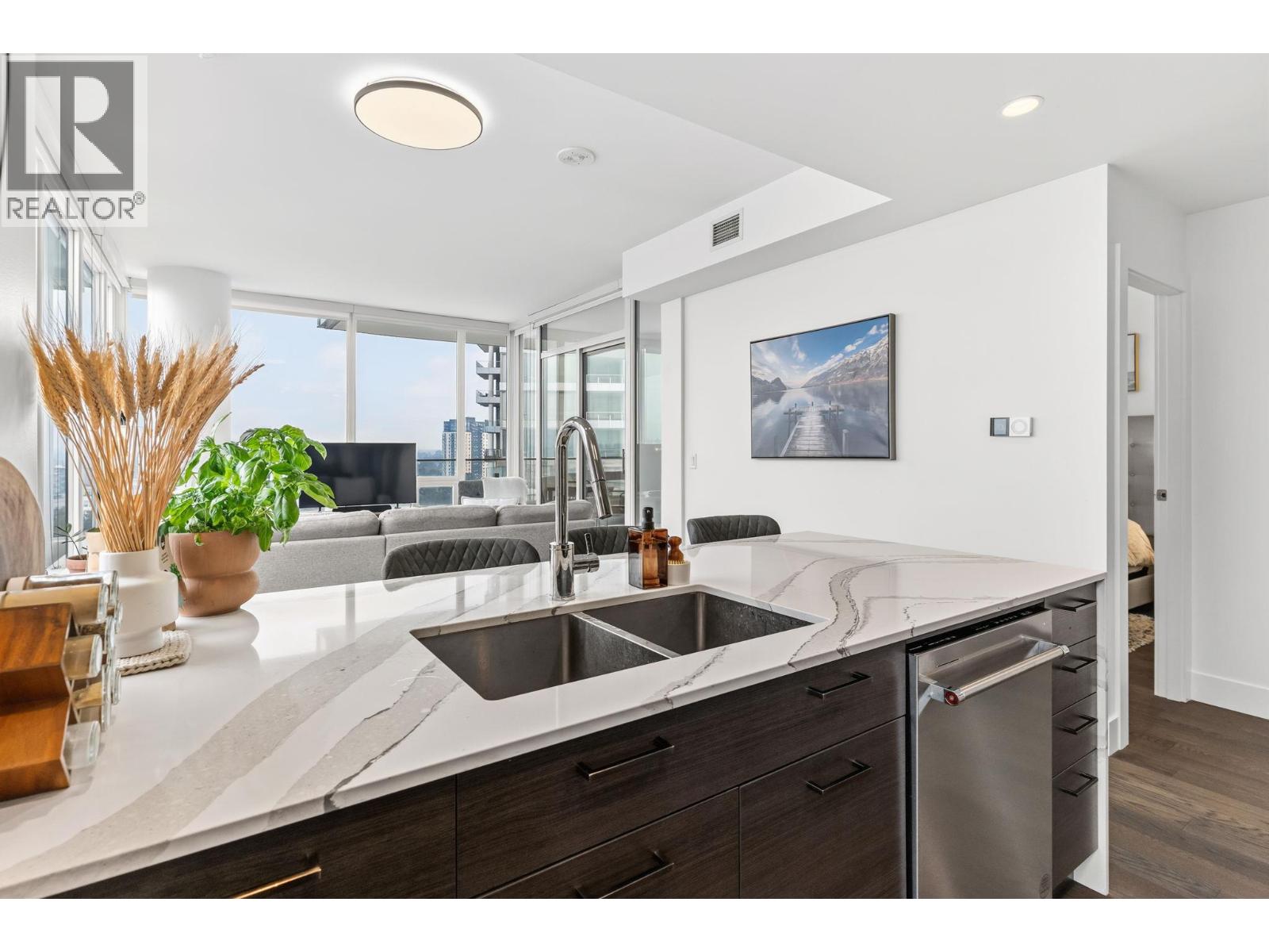 1181 Sunset Drive Unit# 1102, Kelowna, British Columbia  V1Y 0J4 - Photo 5 - 10398213