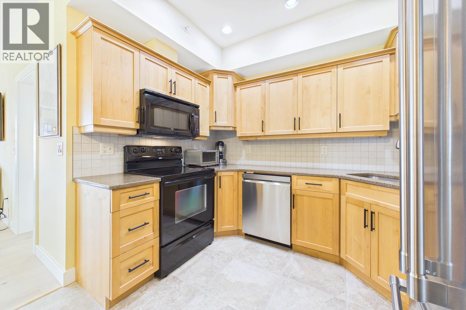 873 Forestbrook Drive Unit# 404, Penticton, British Columbia  V2A 2E9 - Photo 10 - 10398214