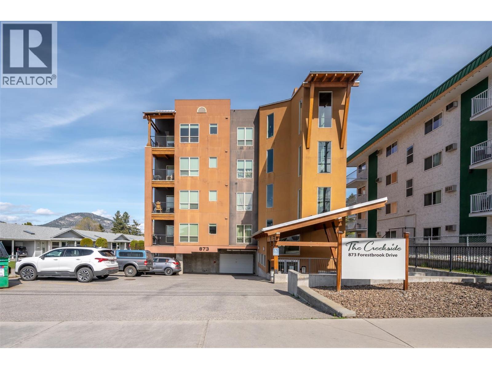 873 Forestbrook Drive Unit# 404, Penticton, British Columbia  V2A 2E9 - Photo 2 - 10398214