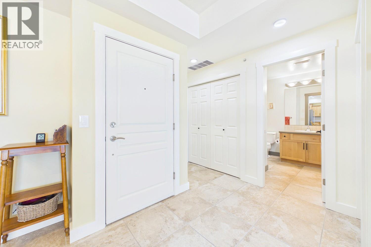 873 Forestbrook Drive Unit# 404, Penticton, British Columbia  V2A 2E9 - Photo 4 - 10398214